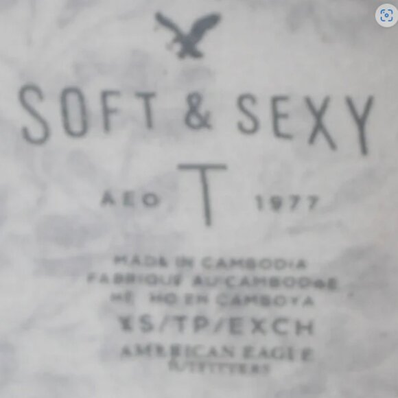 American Eagle Soft & Sexy Tee Size XS - Picture 3 of 5